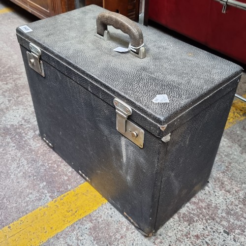 548 - A commercial jewellery vendors travel case with ten removable presentation trays and a large collect... 