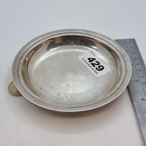 429 - A continental silver ashtray with rib design. Weight 170g.