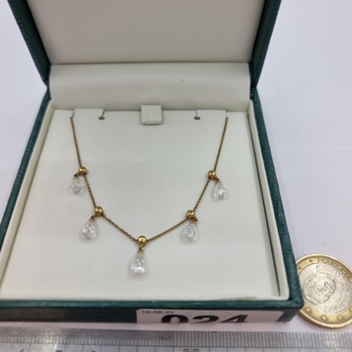 24 - A very pretty 9 carat gold necklace with 5 pear shaped drops. Length of chain 18cm, total weight 3g.... 