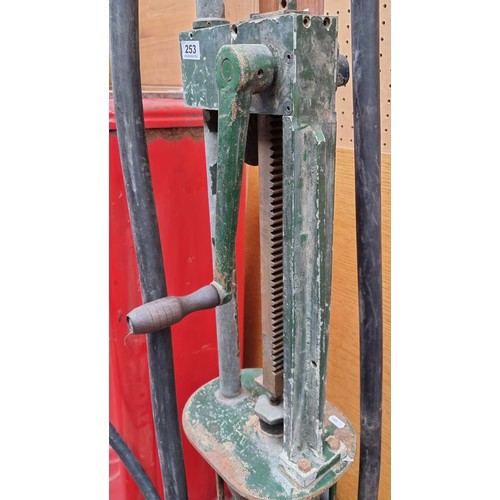 253 - Star Lot : A Fabulous Vintage EB standing pillar petrol pump. Model 1G-CC  Great looking piece.