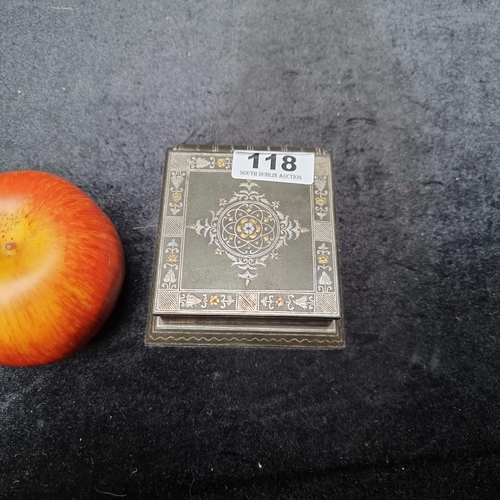 118 - An elegant vintage Damascene cigarette dispenser with beautiful gold and silver inlay. A heavy and a... 