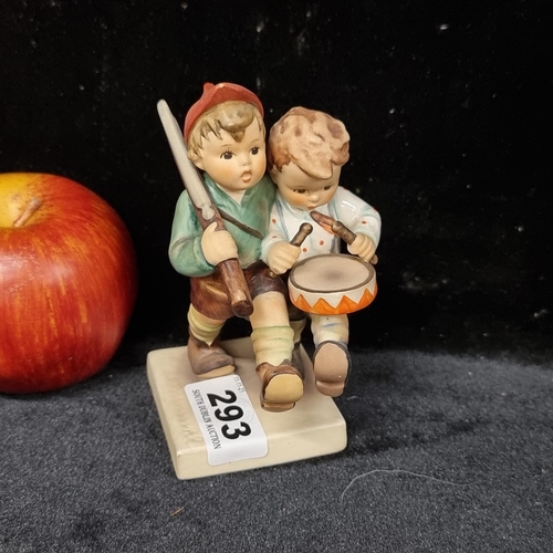 293 - Hummel figure group 'Drummer boy and rifle man'. In Good order.