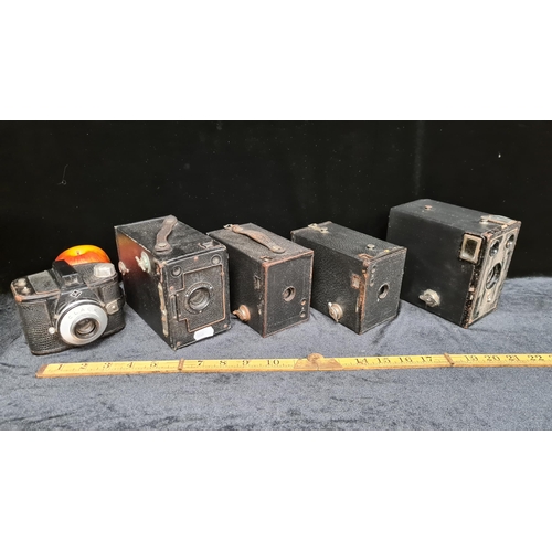 250 - Collection of five vintage camera's including three Brownie's and a Clack AGFA camera werk AG.