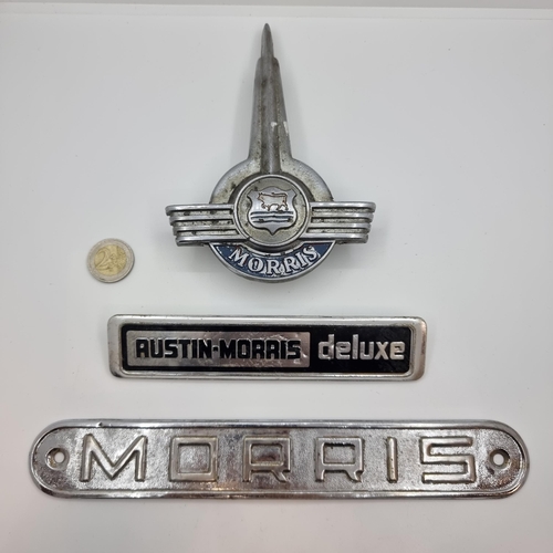 5 - An Austin-Morris Deluxe car mascot (17 x 3cm), a further Morris car mascot (26 x 4cm) and a Morris b... 
