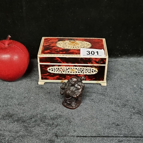 Lot 301       