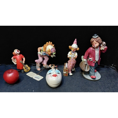 419 - 5 collectable items of a clown theme including 5 ''Nadal Studio'' clown figures such as the ''Circus... 
