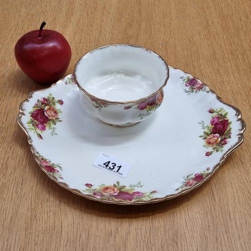 431 - 20 pieces of Royal Albert fine bone china in the 'Old Country roses' pattern showing deep pink and y... 