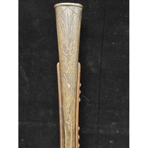 196 - A heavy wooden and brass Flintlock Blunderbuss with a short, large caliber barrel which is flared at... 