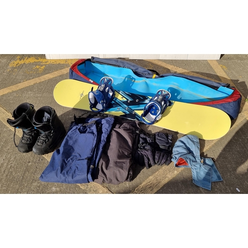 785 - A high quality ski-board by ''Burton'' in the model 160 CANYON. With ''Burton'' ski boots in a size ... 