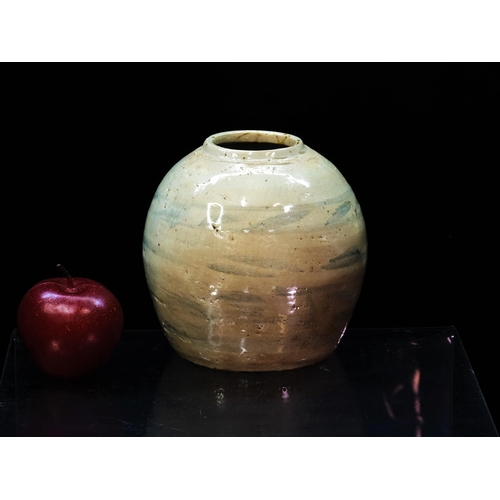 526 - A beautiful hand-thrown 19th century Chinese ginger pot. A charming Ming style provincial jar with a... 