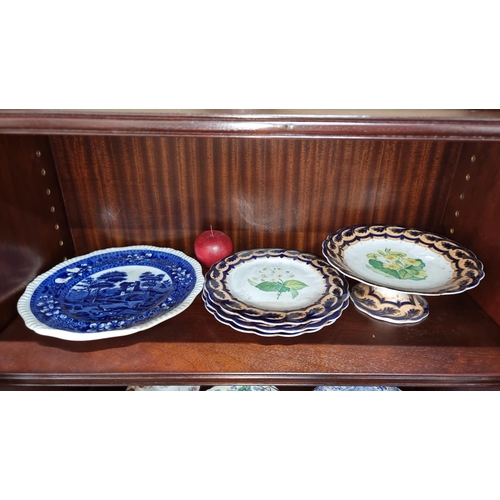 575 - 5 ceramic items including 3 plates and a cake stand, all handpainted. Along with a Copeland Spodes T... 