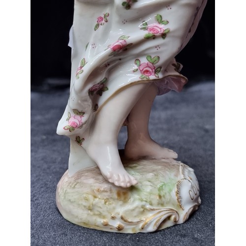 571 - A beautiful 19th century Meissen porcelain figure hold a knife and a poor chicken, ready for lunch. ... 