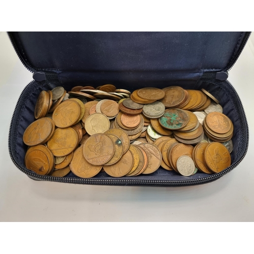 17 - A large collection of coins. Good collection with some silver content. Total weight 1.756kg.