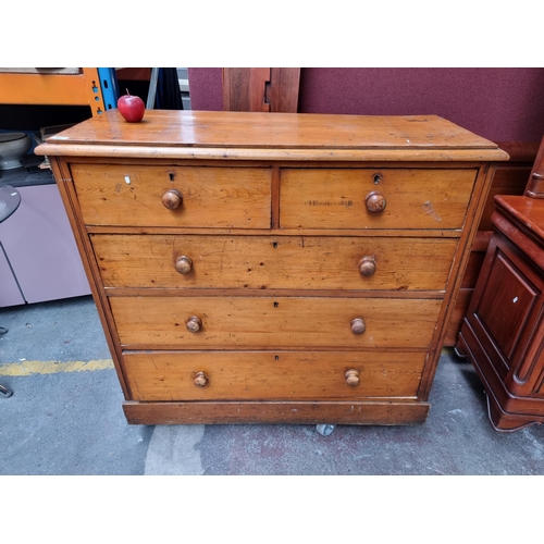 347 - A beautiful Golden Mahogany 19th century  chest with five-drawers and original door knobs and doveta... 