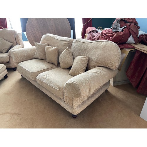 192 - Handsome 3 + 1 plus footstool suite in cream damask including a generous 3 seater sofa with loose cu... 