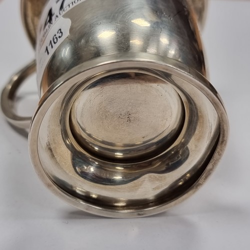 747 - A sterling silver Christening mug, with initials HRW, 1939. Dimensions 8 x 7cm. Weight 70.55g. Hallm... 