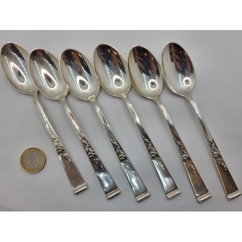 413 - Star Lot: A nice collection of six heavy gauge sterling silver desert spoons by Reed & Barton and in... 