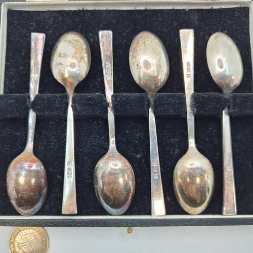 420 - A set of six sterling silver vintage tea spoons, hallmarked Sheffield, circa 1939. makers mark state... 