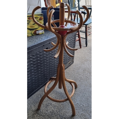 639 - A vintage bentwood umbrella stand with hat stand element. A neat sized example, very charming