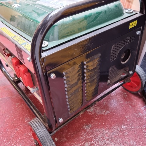 277 - A new never used Parkside branded Power Generator, model PSE 2800 A1. Maximum power is 2800W with a ... 