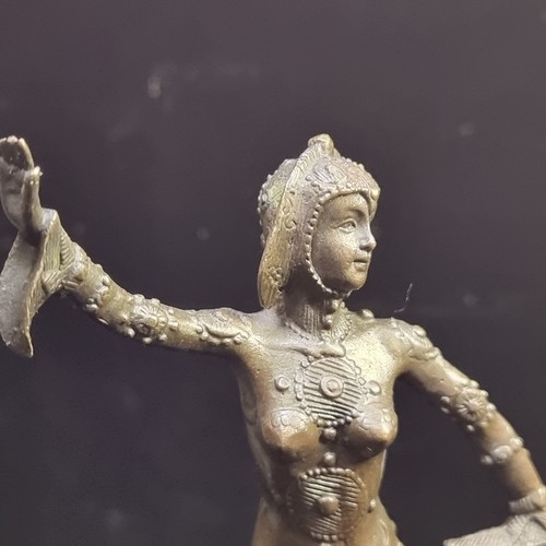 643 - A beautiful Art Deco style bronze sculpture of a female dancer with detailed leotard and headgear. B... 