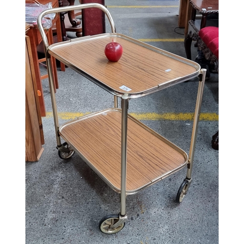 374 - A very elegant occasion table on a turned tripod base, with pie crust edges and floral marquetry to ... 