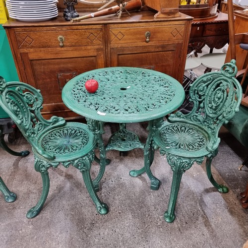 201 - Star Lot: Original Victorian very very heavy Fantastic 3 piece cast metal garden set with round tabl... 