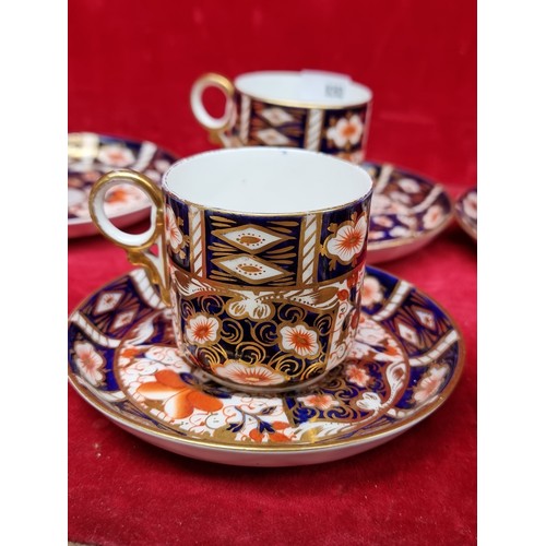 264 - 12 pieces of Royal Crown derby tea/coffee cups and saucers in good order.