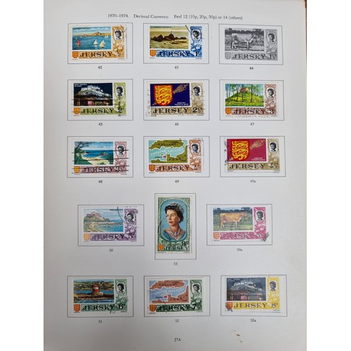 272 - The New Age pictorial stamp album by ''Stanley Gibbons Limited''. With mint and high value sets.