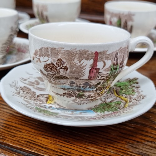 336 - Fourteen pieces of Enoch Wedgwood china in the 