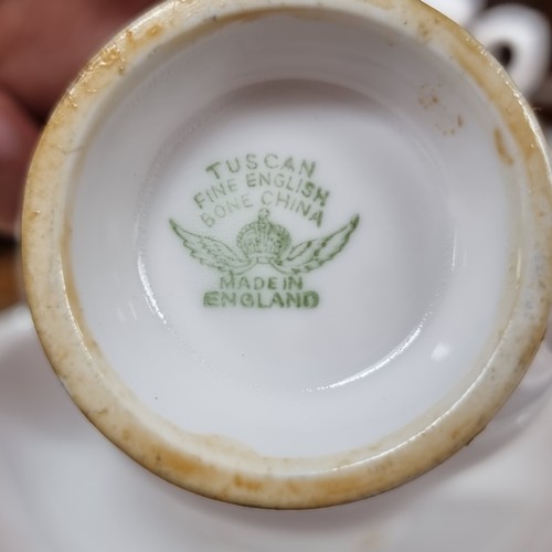 336 - Fourteen pieces of Enoch Wedgwood china in the 