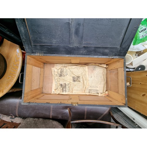 303 - A very large vintage military travel crate in solid wood, marked with Lt. TP Tobin printed to top. V... 