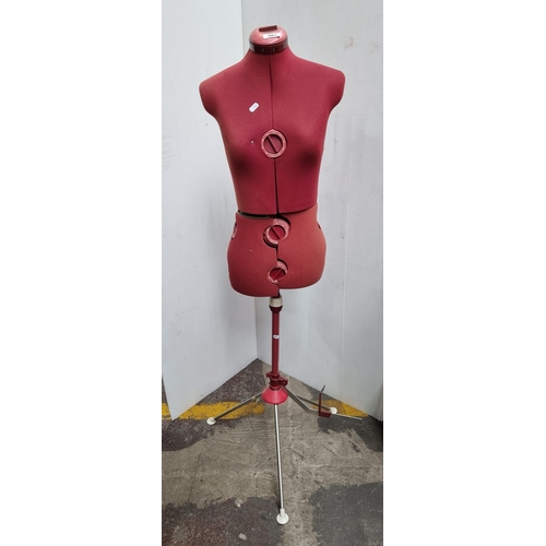 563 - A very cool vintage English made adjustable dressmaker's mannequin.