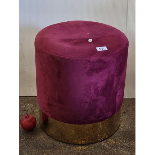 637 - A very luxurious pink plush velvet ottoman with a gold toned base.