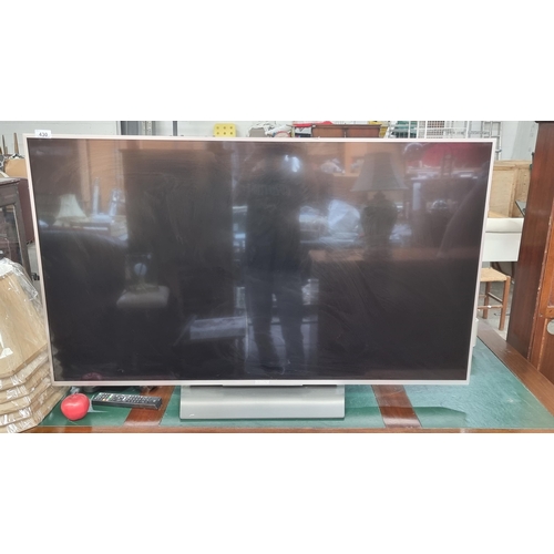 430 - Star Lot : A huge Sony Bravia 54