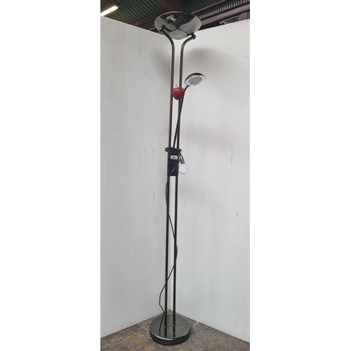 443 - A stylish contemporary mother and child floor standing lamp perfect for reading. H180cms