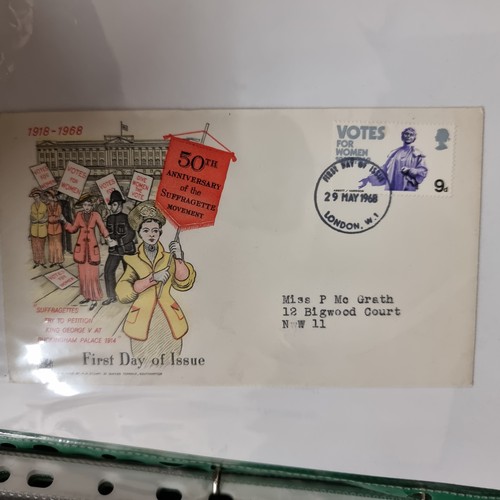 170 - A mixed group of British first day covers from the 1960s. Also group of British presentation packs, ... 