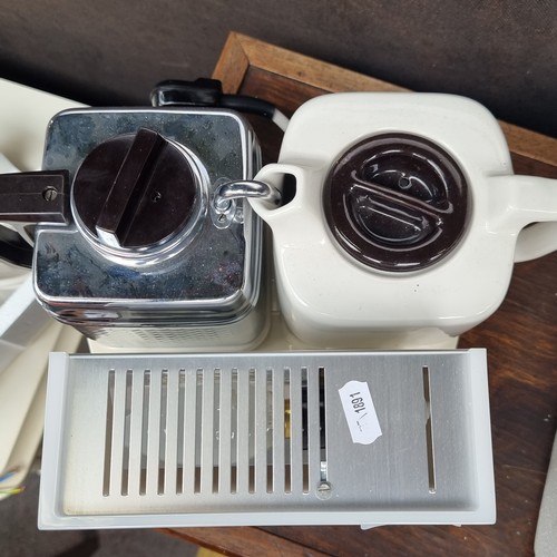 A fantastic retro bedside unit by Goblin Teasmade, Model: 854K