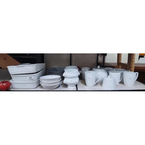 482 - 27 pieces of good quality white ceramic dish and table ware including soup bowls, casserole dishes, ... 