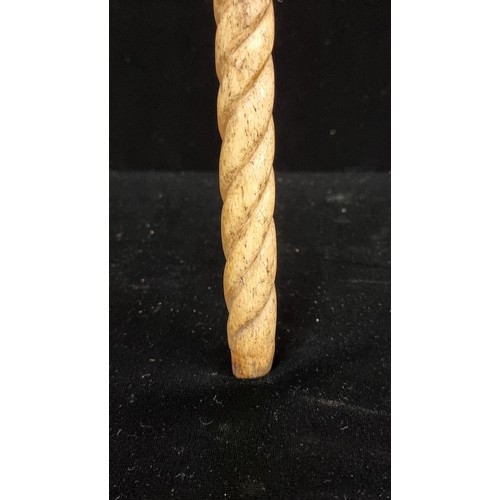 106 - Star Lot : An outstanding example of an early Victorian cane. Beautifully carved with a barley twist... 