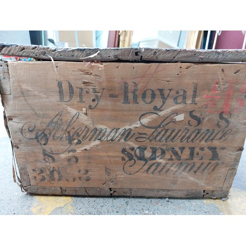 481 - A vintage, wooden, commercial transport case for ''Ackerman-Laurance Dry Royal''. With a vendor's id... 