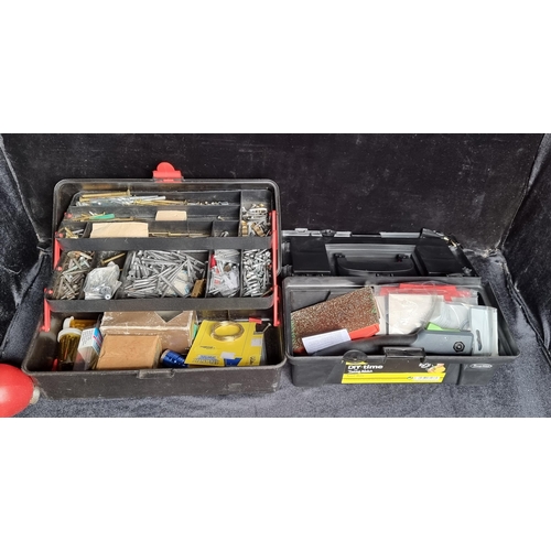 796 - A very usefull fold out tool box with hard case and lots of storage compartments inside. Comes with ... 