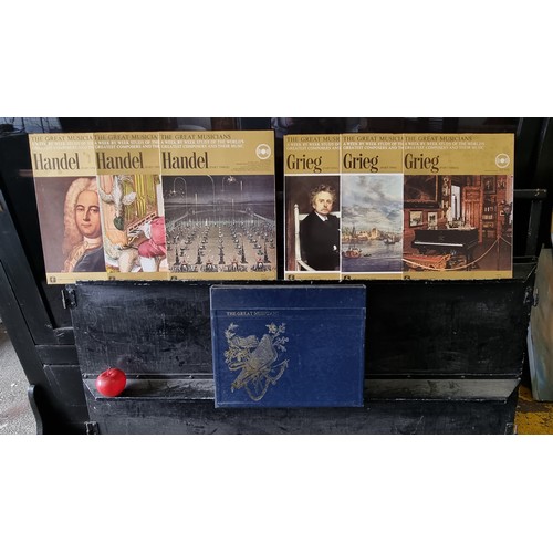 760 - An excellent collection of Vinyl Gramafone records as part of the ''The Great Musicians'' series.  A... 