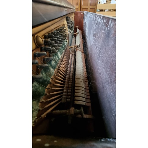 619 - A beautiful upright piano made by Collard & Collard London. Great sound, all keys intact. Nice clean... 