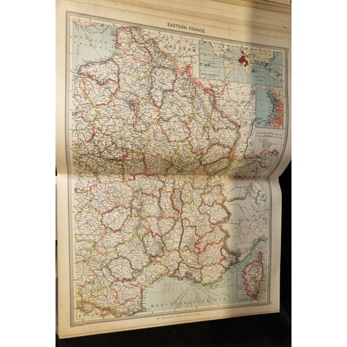 610 - An amazing late Victorian hardback copy of 'The Harmsworth Atlas and Gazetteer' with over five hundr... 