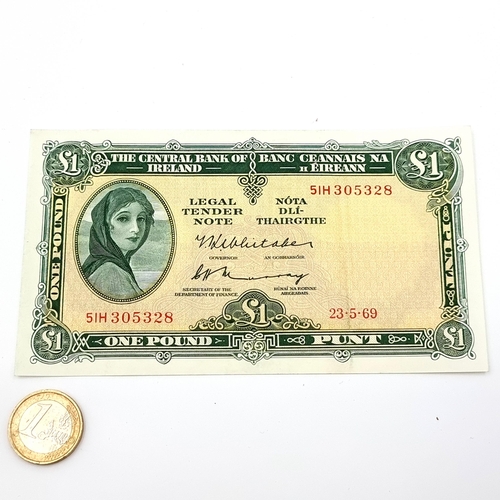 16 - A one pound Lady Lavery banknote, dated 23/05/69. Presented in super clean condition.