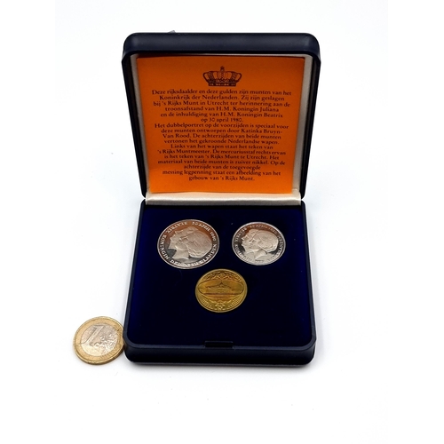 2 - A three coin boxed set of Dutch original 