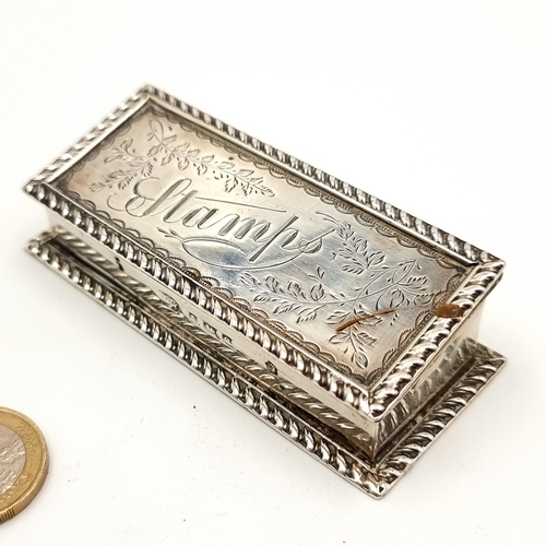 39 - A great example of a three sectioned sterling silver stamp box, which features a foliate design and ... 
