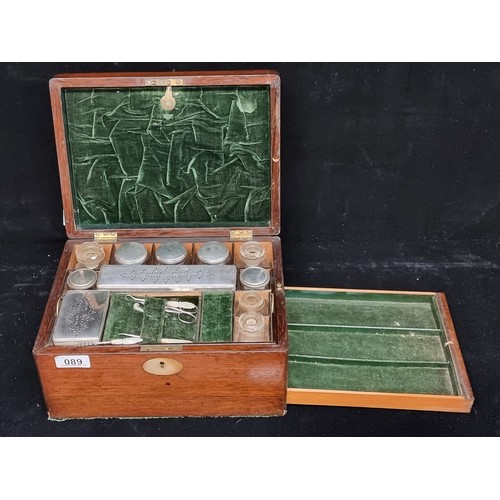 89 - A superb Victorian sewing box. Crafted from rosewood with mother of pearl inlay and lined with a plu... 