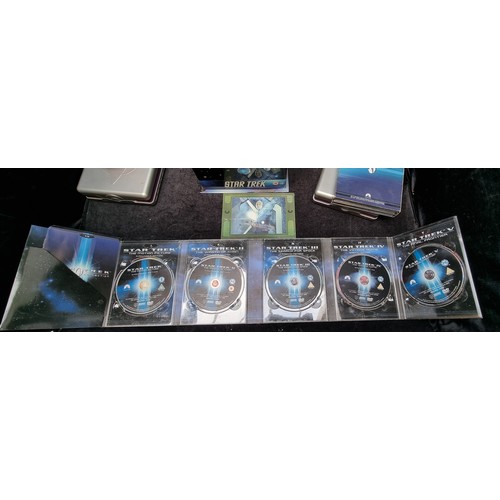 456 - A great selection of Star Trek media. Including two Star Trek Next Generation DVD sets in the collec... 